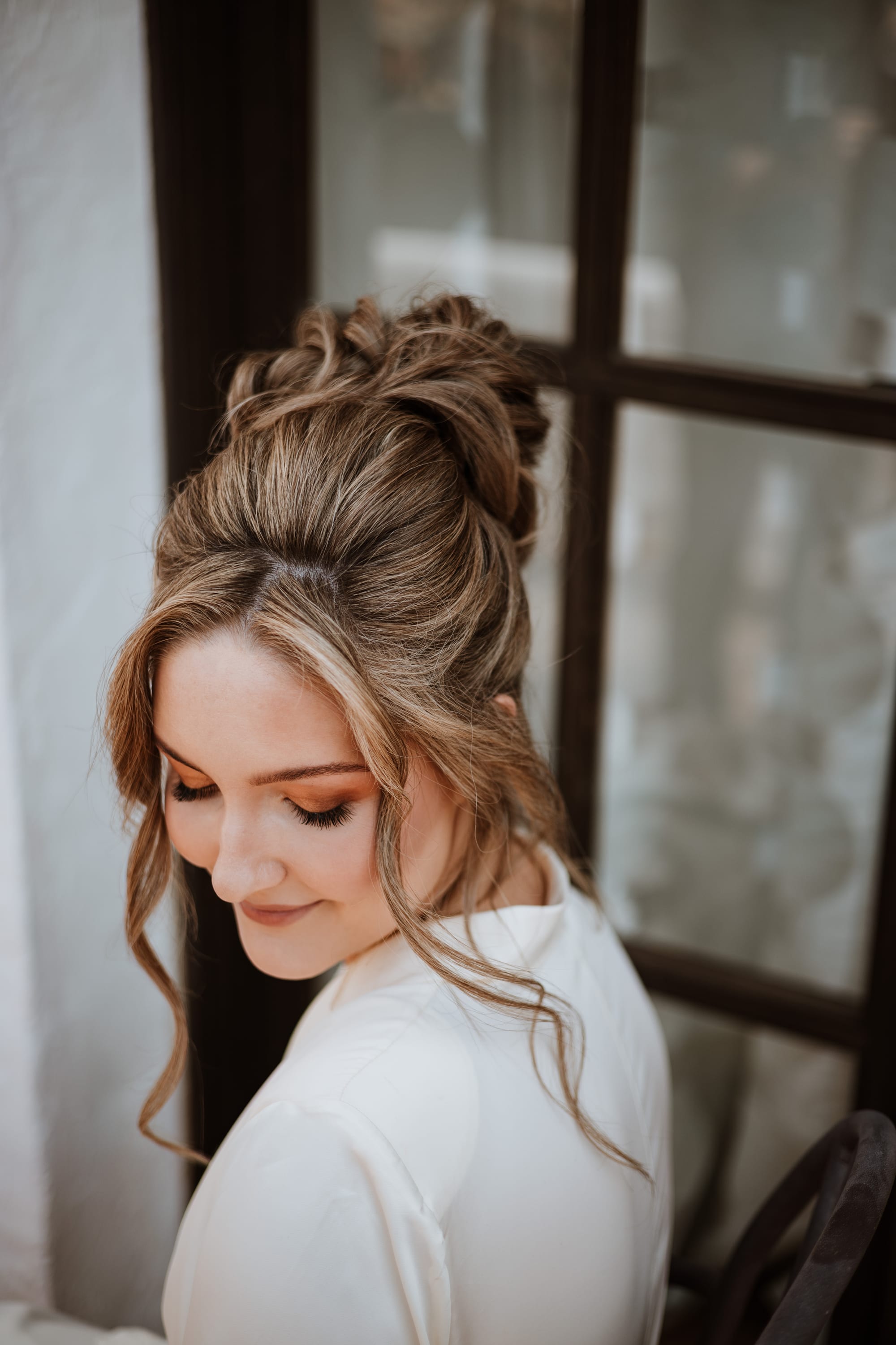 BlancoWhite B A — Maquillaje y peinado de novia por Debra Beauty en Málaga