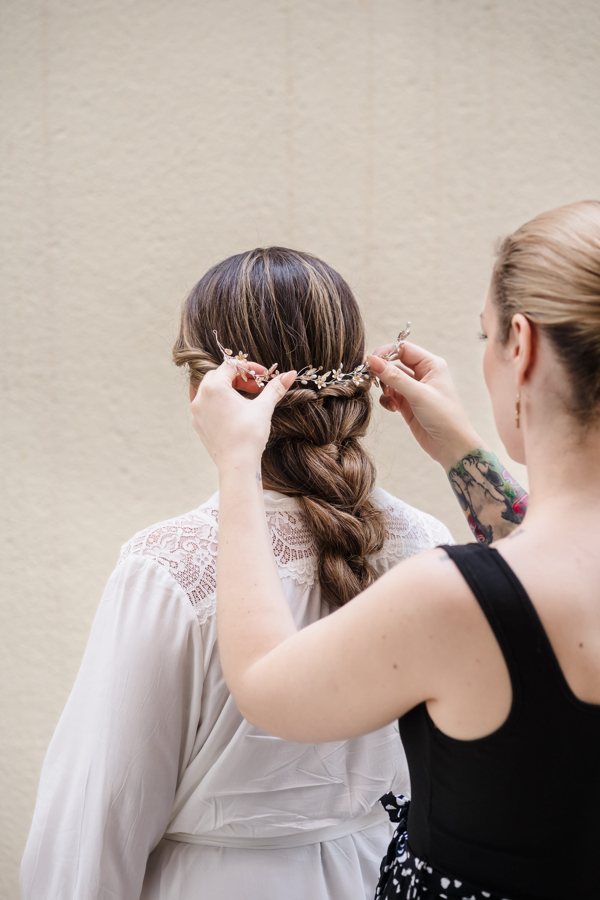 Maquillaje y peinado de novia por Debra Beauty en Málaga