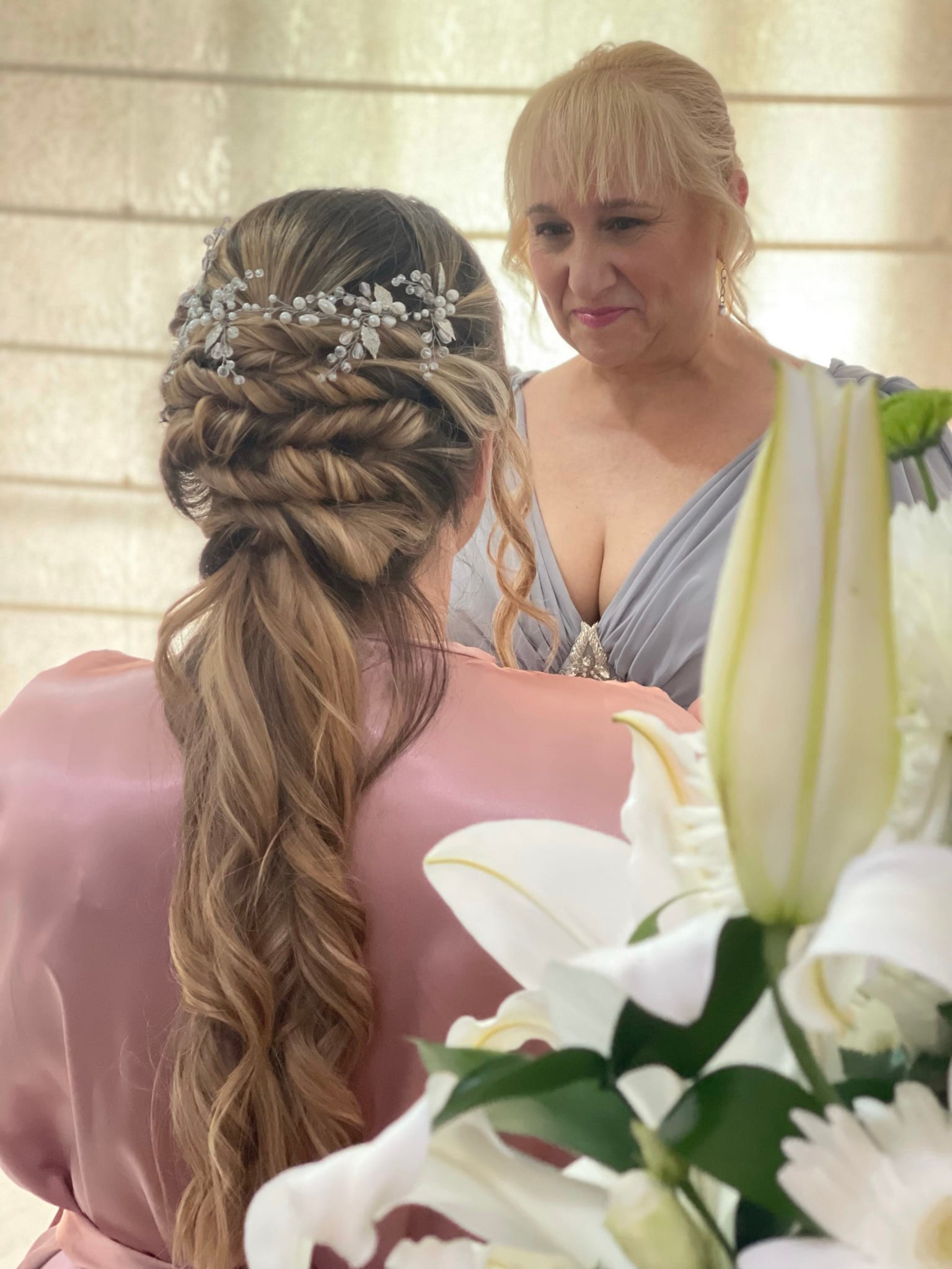 Maquillaje y peinado de novia por Debra Beauty en Málaga