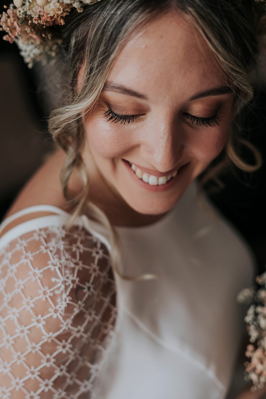 Maquillaje y peinado de novia por Debra Beauty en Málaga