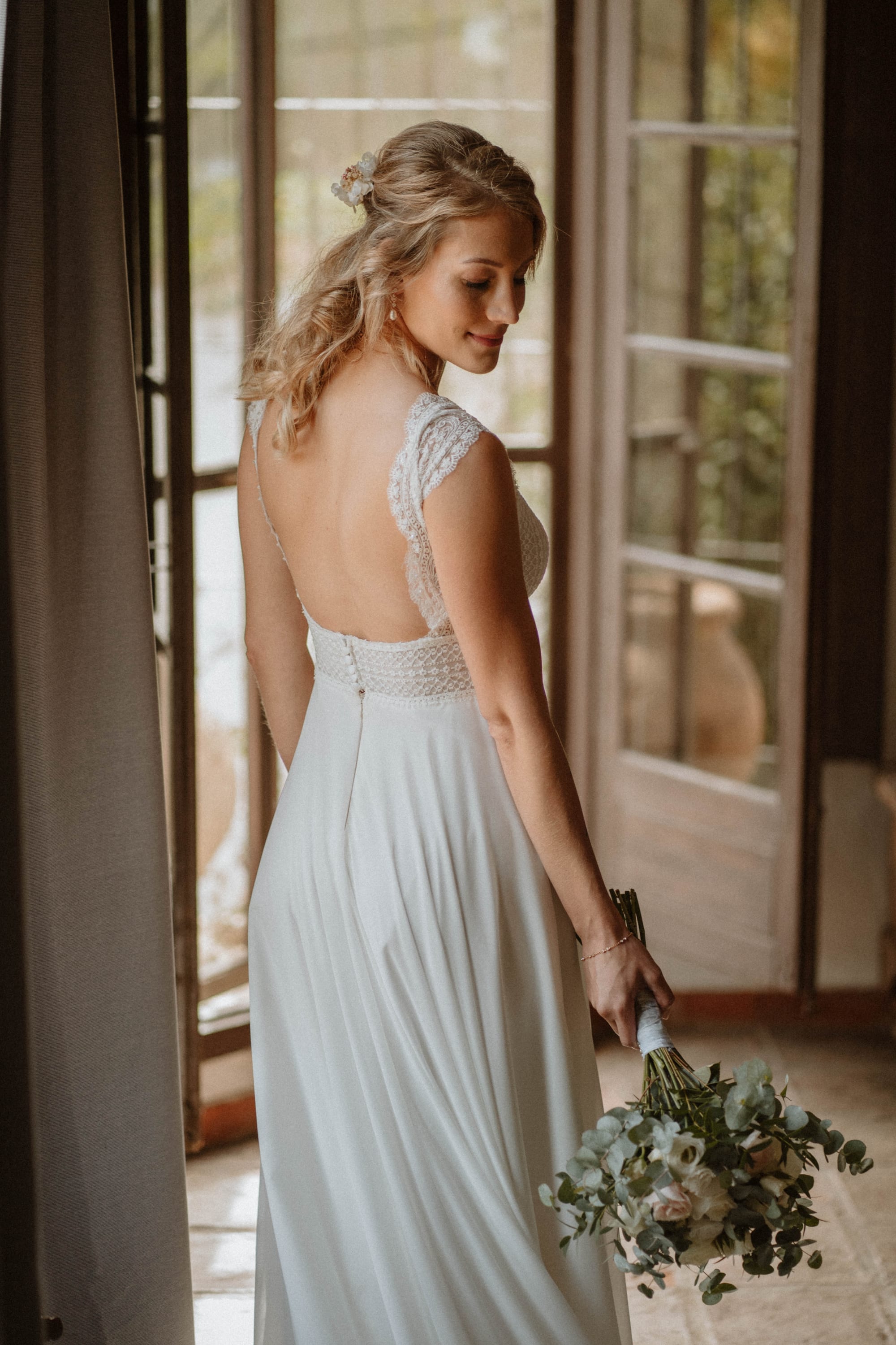 WEDDING ESTHER RAIMUND — Maquillaje y peinado de novia por Debra Beauty en Málaga