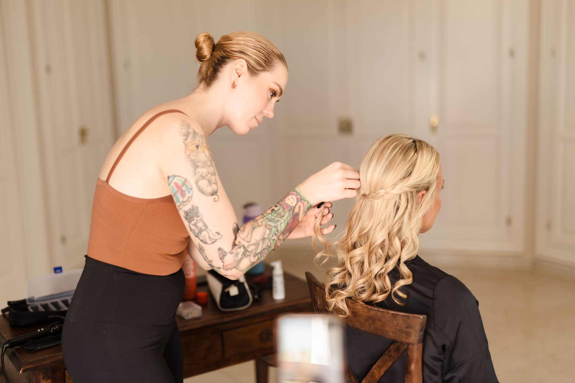 Maquillaje y peinado de novia por Debra Beauty en Málaga