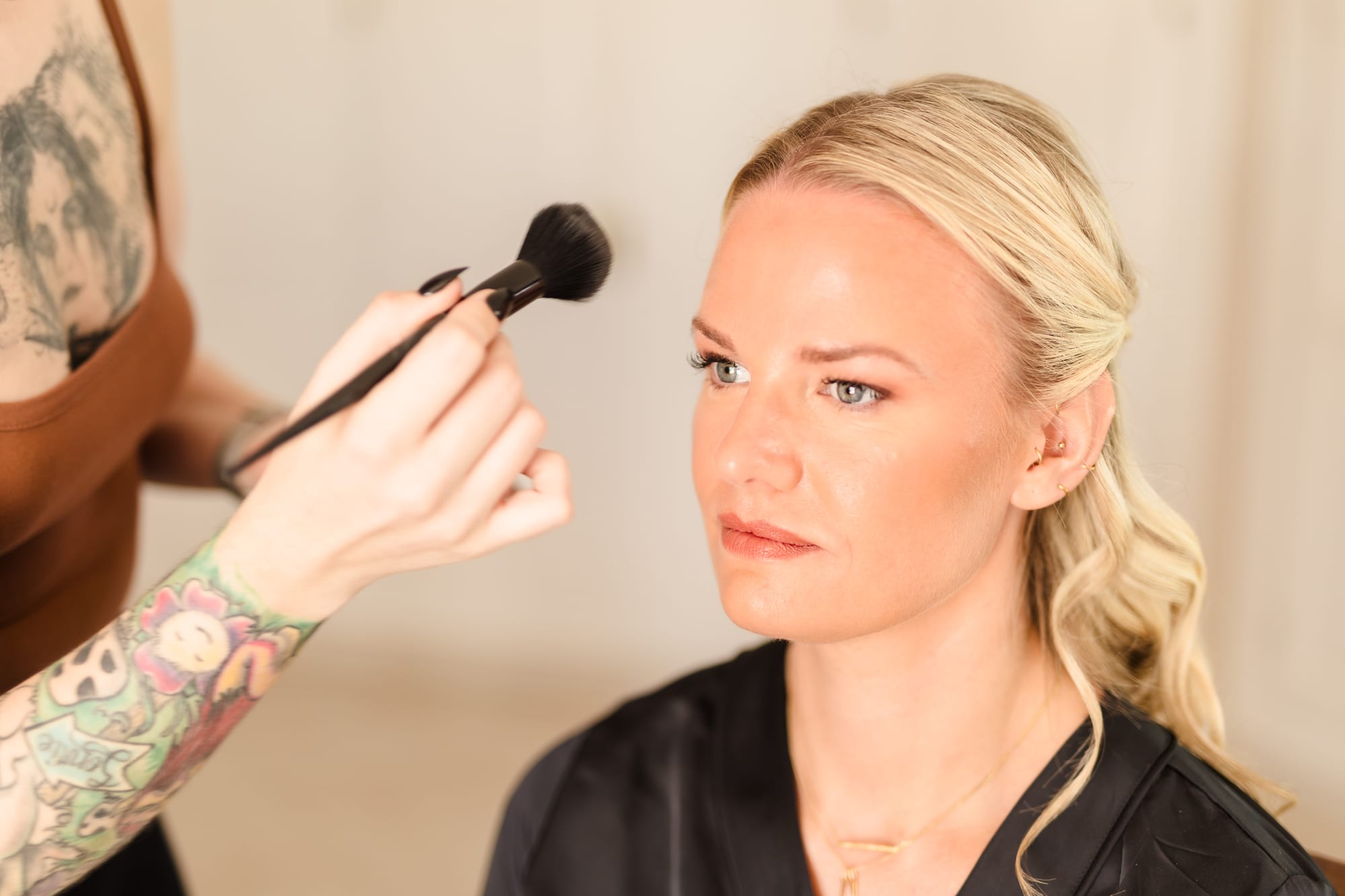 Maquillaje y peinado de novia por Debra Beauty en Málaga